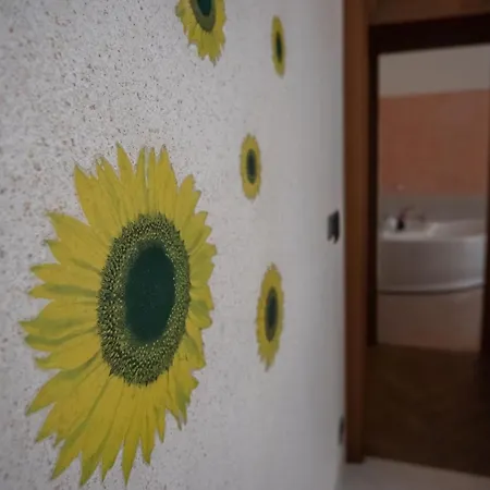 아파트 La Casa Dei Girasoli Wi-fi E Relax