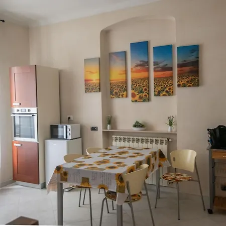 La Casa Dei Girasoli Wi-fi E Relax 아파트