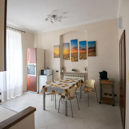 La Casa Dei Girasoli Wi-fi E Relax Apartment Genoa